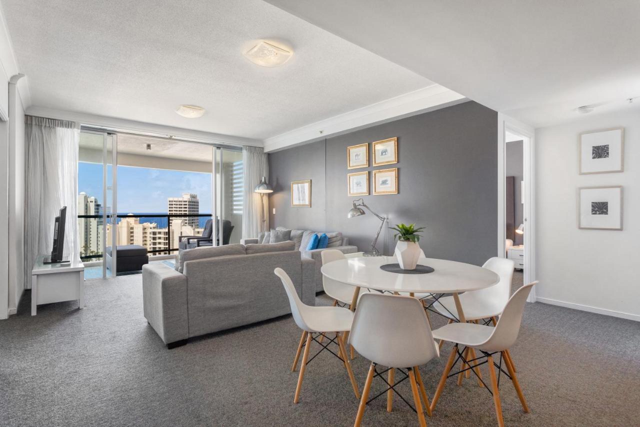 Apartment Chevron Renaissance Managed By Gchs Gold Coast