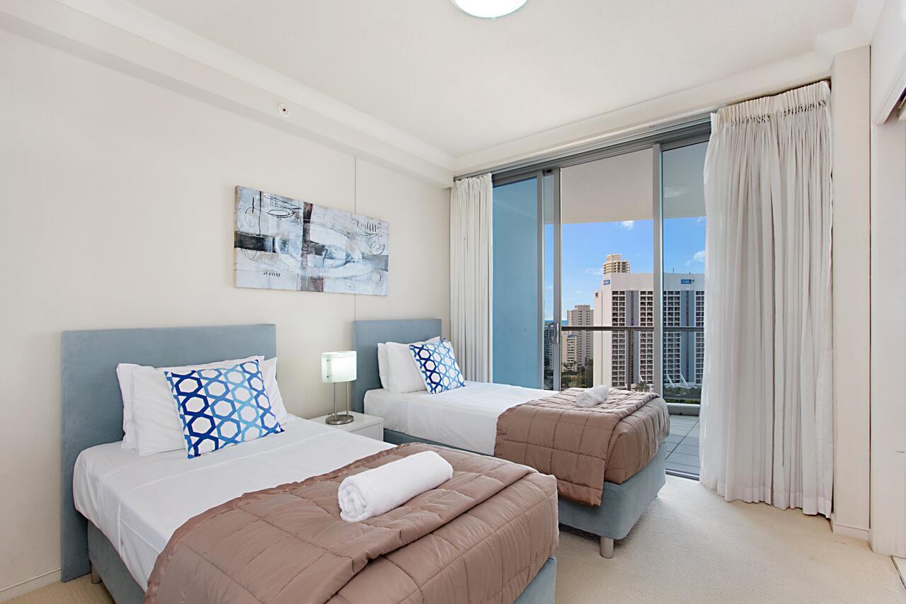 Chevron Renaissance Managed By Gchs Apartment Gold Coast