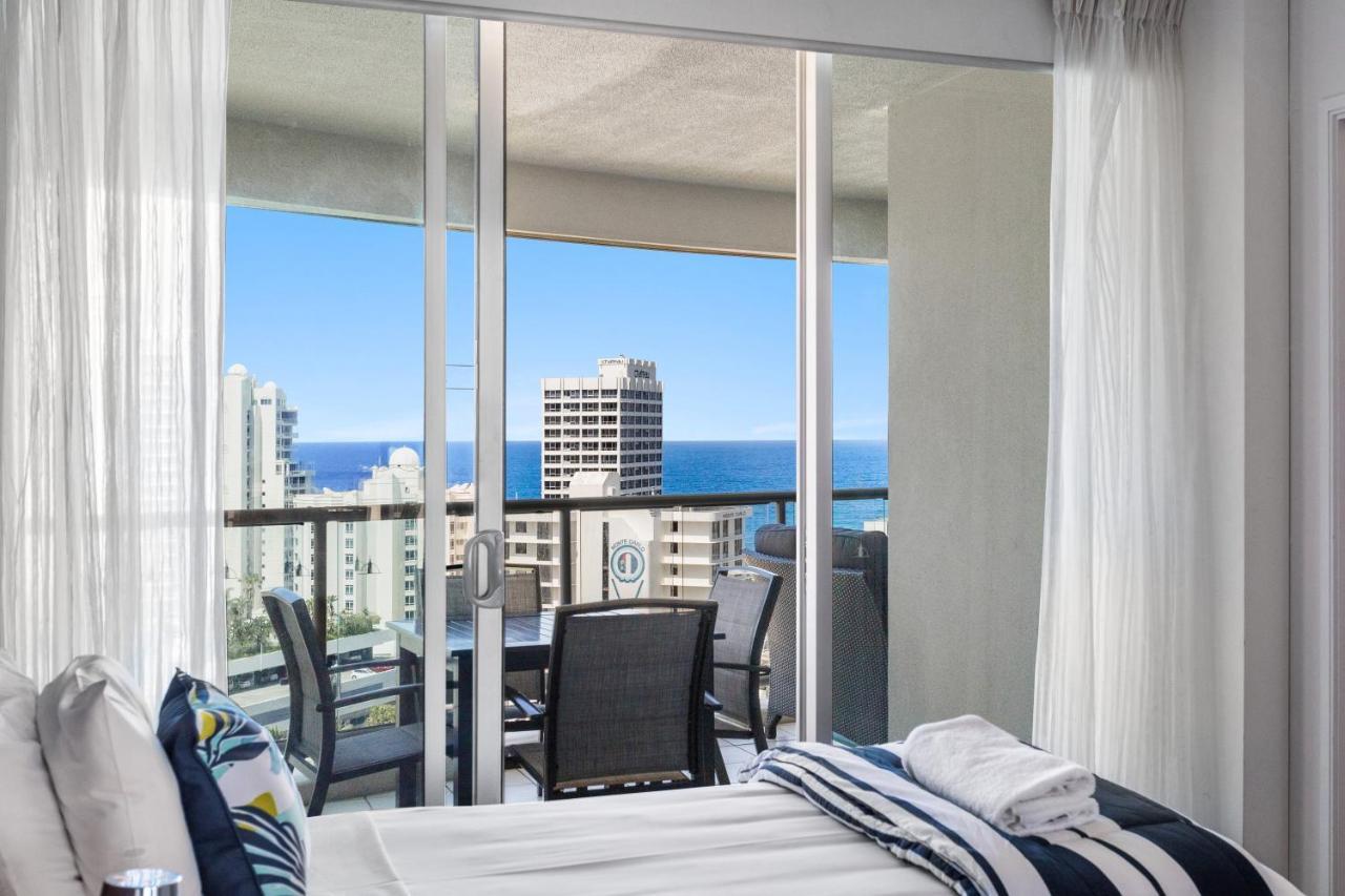 Chevron Renaissance Managed By Gchs Apartment Gold Coast